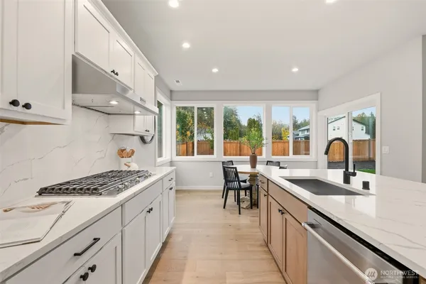 $1,425,880 | 33689 Northeast 42nd Street, Carnation, WA 98014