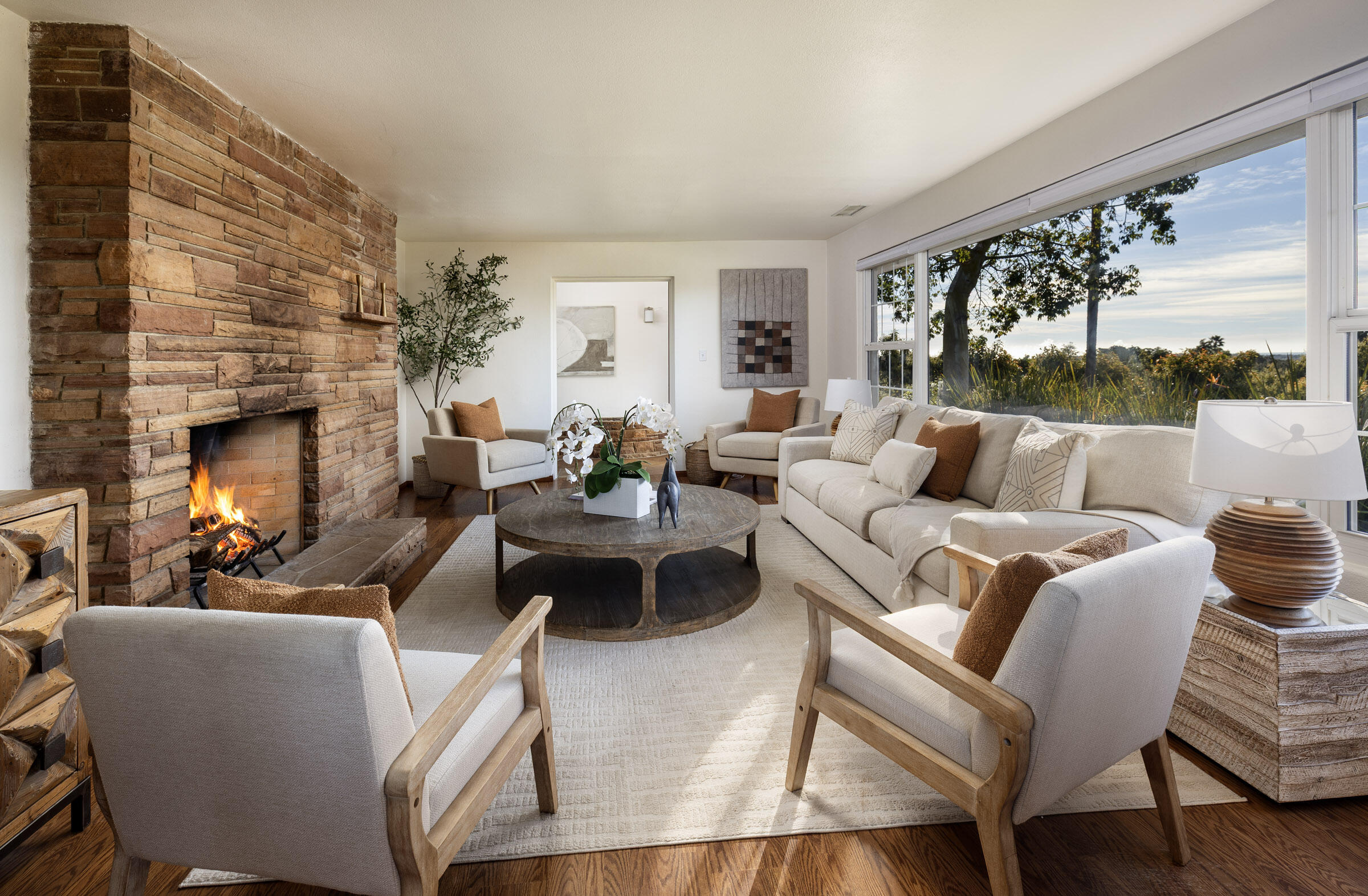 200 Ellwood Ridge Road Goleta, CA 93117 - Photo 8 of 57 South facing living room