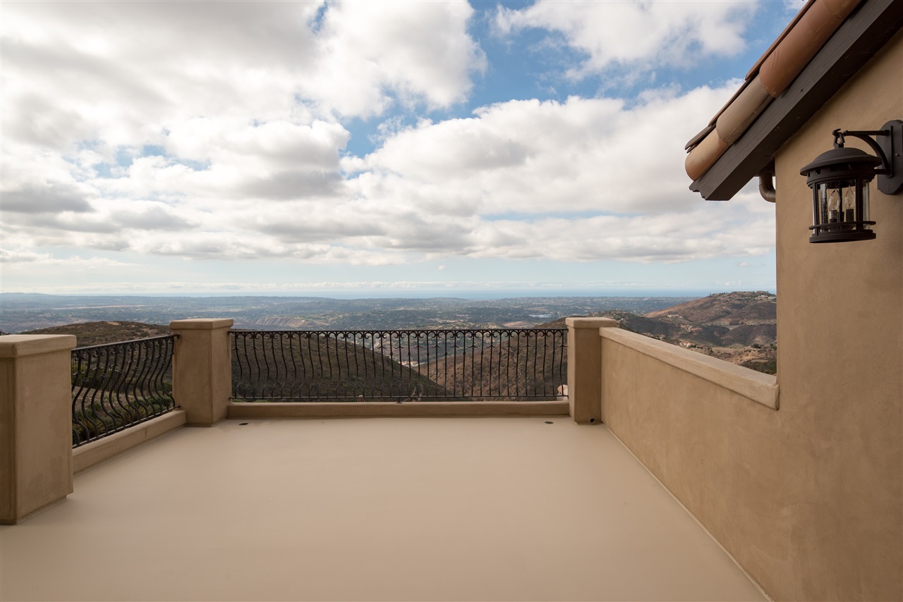 8717 Via Rancho Cielo Rancho Santa Fe, CA 92067 - Photo 16 of 25
