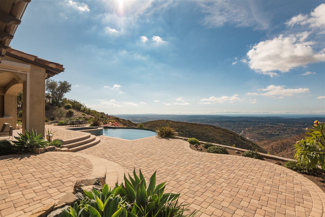 8717 Via Rancho Cielo Rancho Santa Fe, CA 92067 - Photo 17 of 25