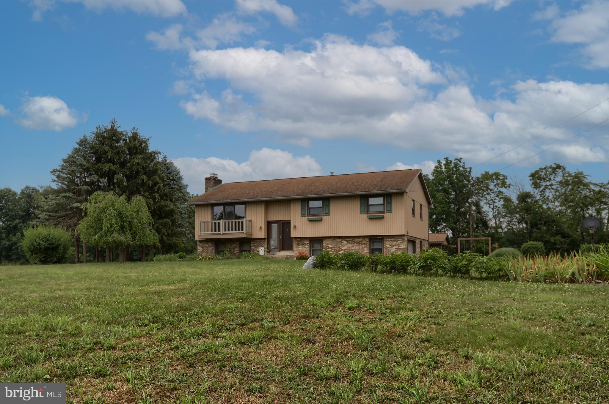 379 Lewis Road Annville, PA 17003 - Photo 2 of 51 Gallery Image 2