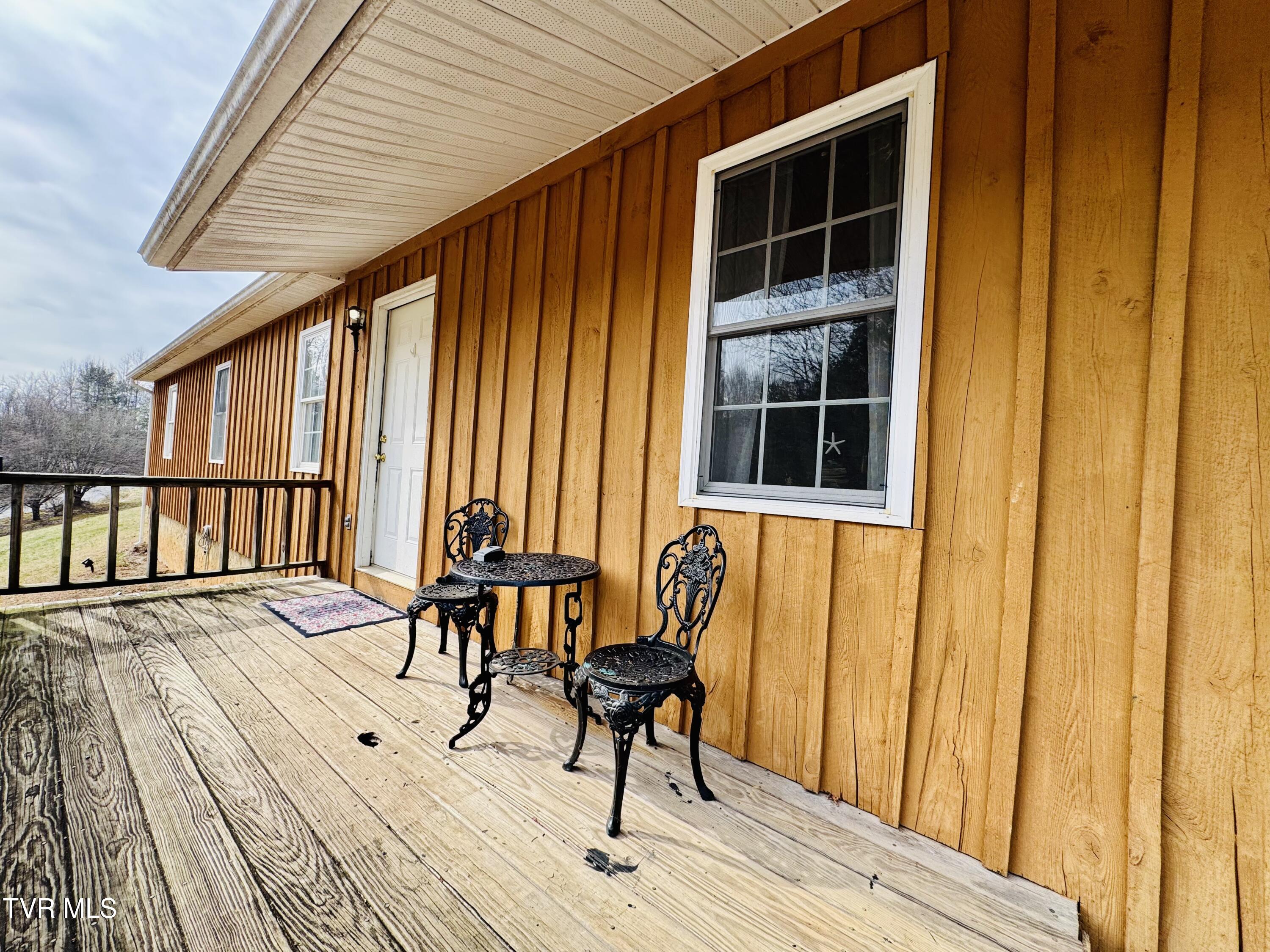474 Long Hollow Road Elizabethton, TN 37643 - Photo 36 of 40 IMG_9125