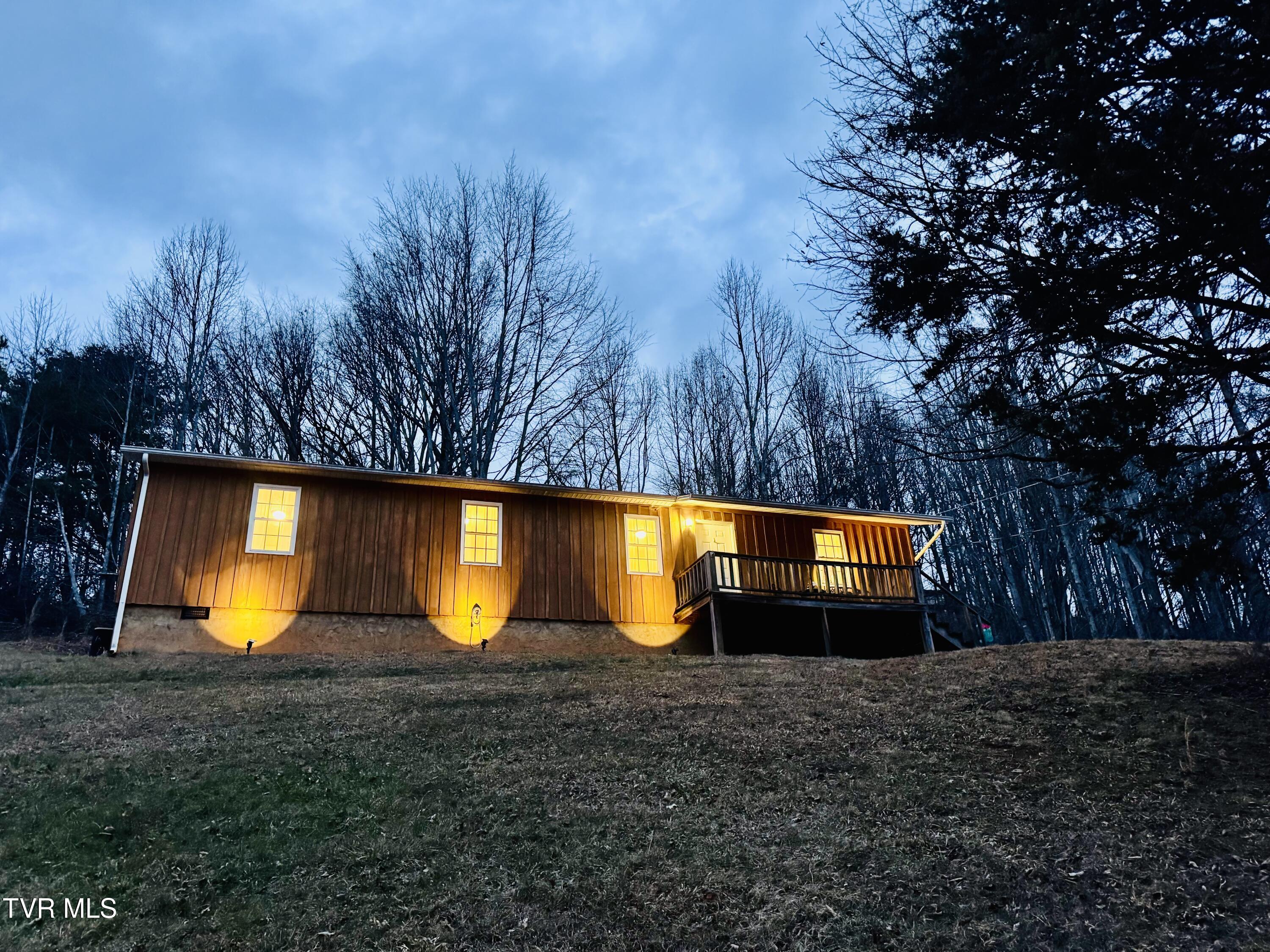 474 Long Hollow Road Elizabethton, TN 37643 - Photo 39 of 40 IMG_9187