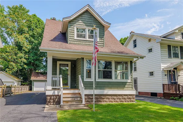 $199,900 | 210 Laurelton Road, Irondequoit, NY 14609