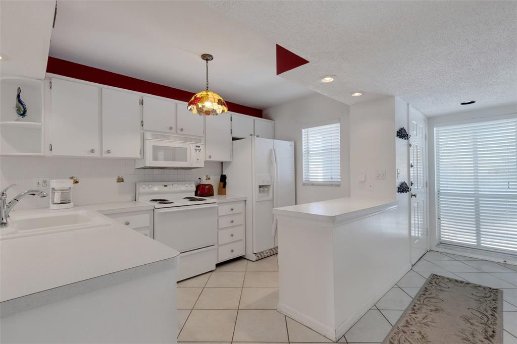 448 Cerromar Road, Unit 289 Venice, FL 34293 - Photo 4 of 44 Gallery Image 4