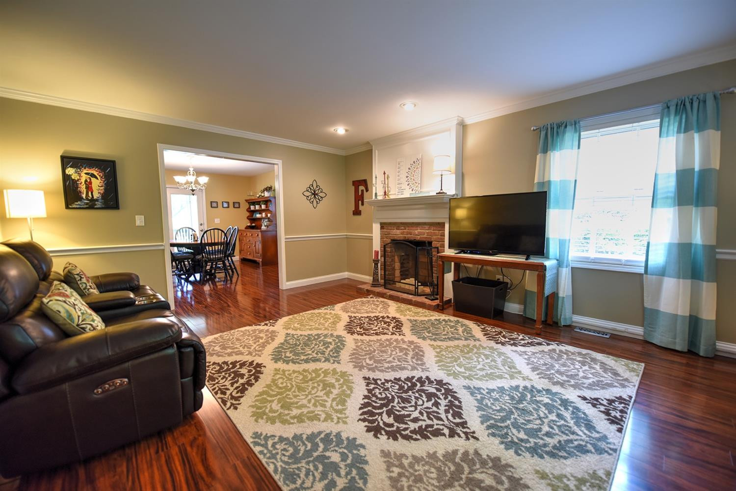 195 Old Coach Road Nicholasville, KY 40356 - Photo 5 of 34 Living Room with Fireplace