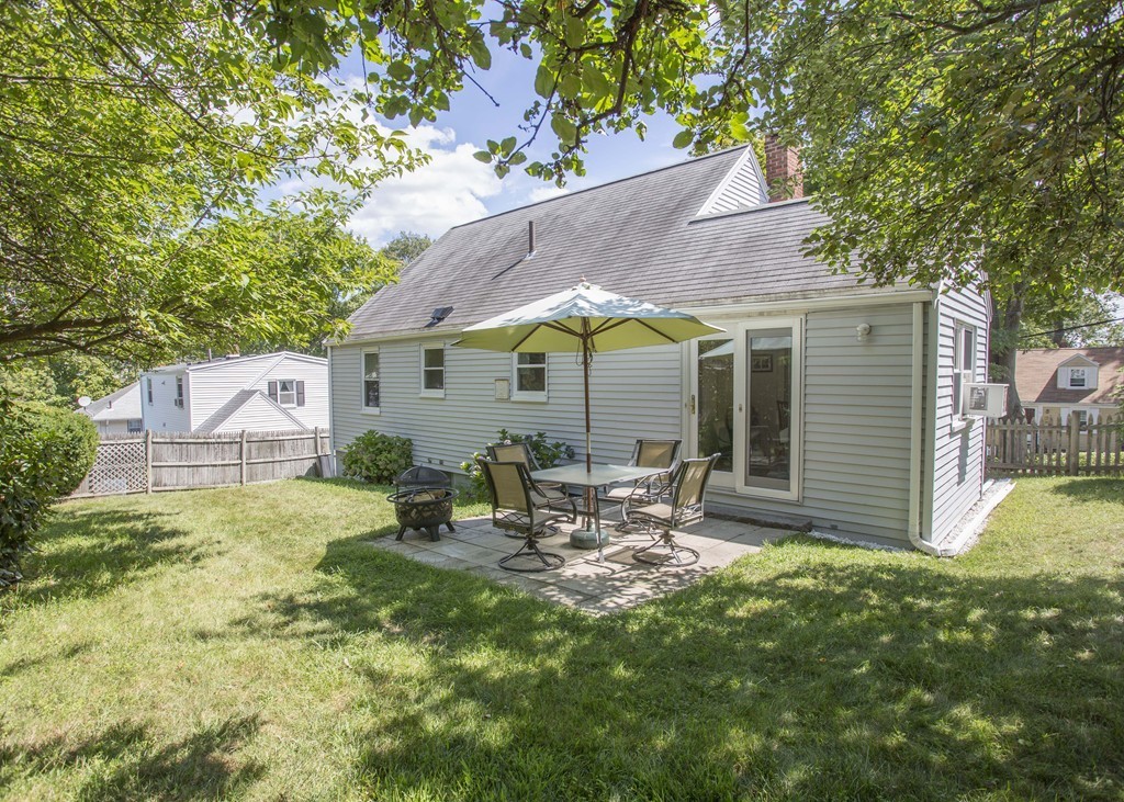 102 Wilkins Road Braintree, MA 02184 - Photo 2 of 29 Gallery Image 2