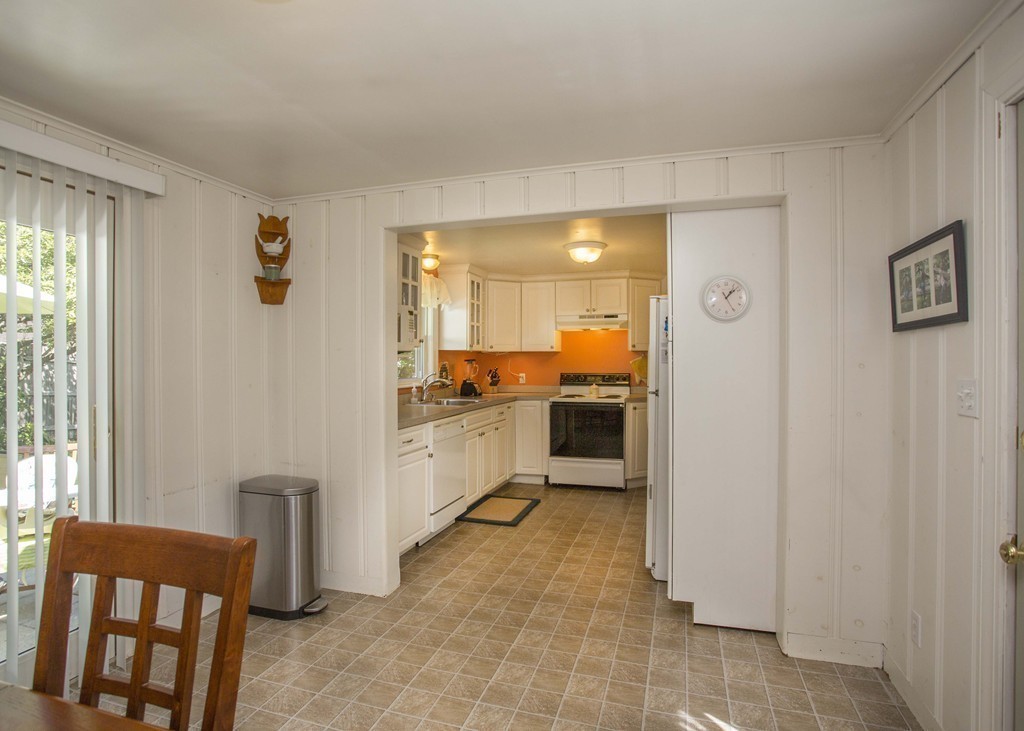 102 Wilkins Road Braintree, MA 02184 - Photo 10 of 29 Gallery Image 10