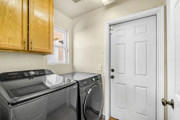 $459,900 | 1050 Monterey Street, Madera, CA 93637