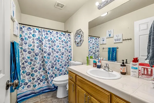 $459,900 | 1050 Monterey Street, Madera, CA 93637