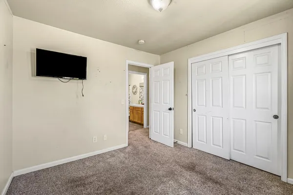 $459,900 | 1050 Monterey Street, Madera, CA 93637