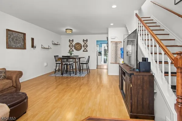 $350,000 | 7 Great Horned Owl Court, Hackettstown, NJ 07840