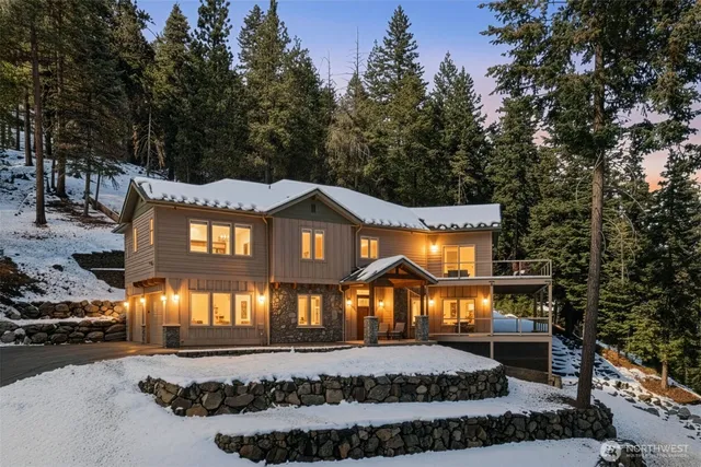 $949,000 | 6760 Forest Ridge Drive, Wenatchee, WA 98801