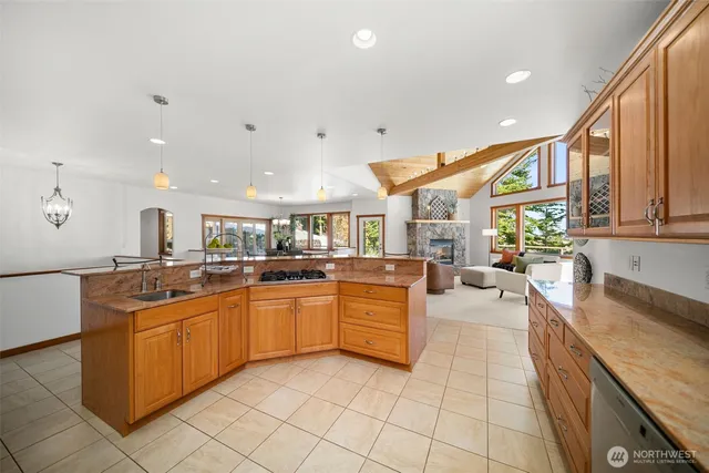 $949,000 | 6760 Forest Ridge Drive, Wenatchee, WA 98801