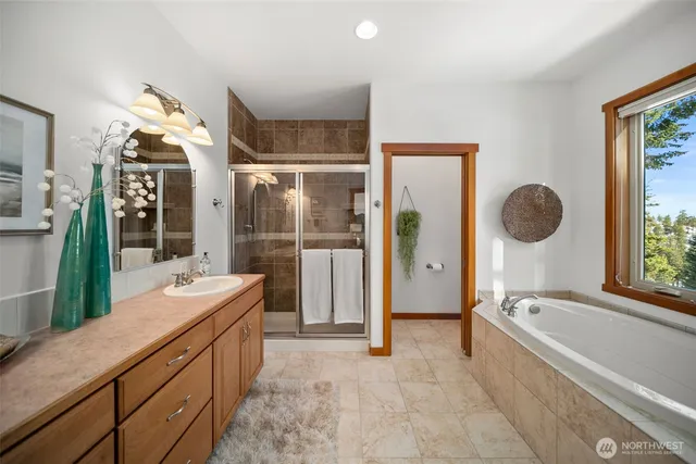 $949,000 | 6760 Forest Ridge Drive, Wenatchee, WA 98801