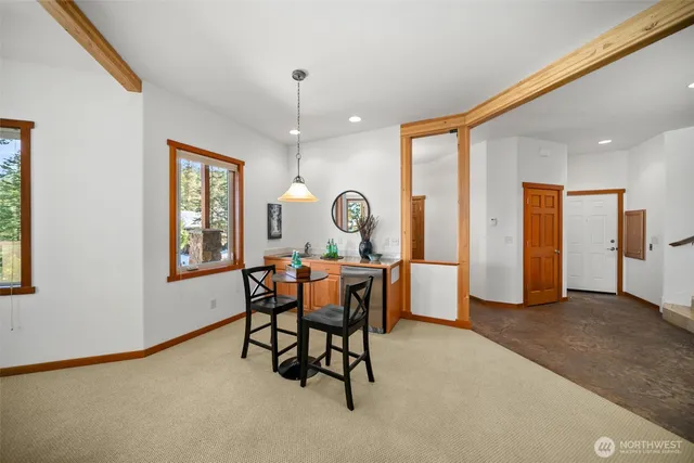 $949,000 | 6760 Forest Ridge Drive, Wenatchee, WA 98801