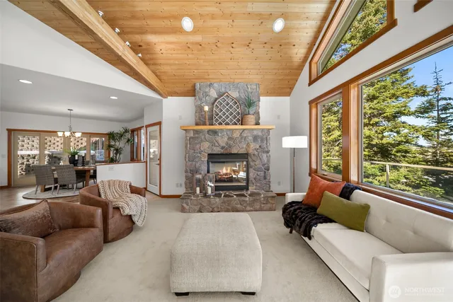 $949,000 | 6760 Forest Ridge Drive, Wenatchee, WA 98801