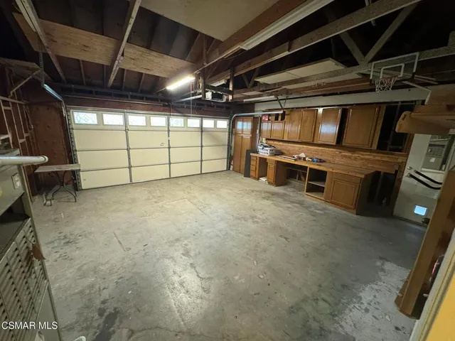 a view of utility room