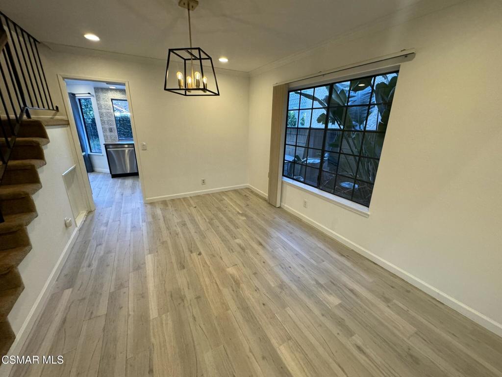 13654 Blacksmith Court Moorpark, CA 93021 - Photo 7 of 34