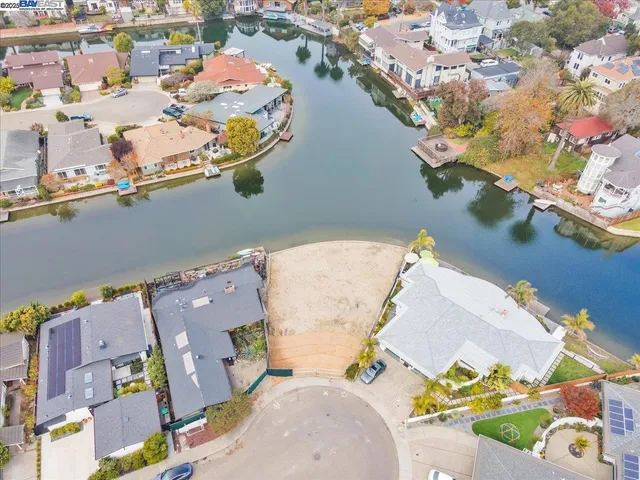 $748,000 | 641 Sandalwood Isle, Alameda, CA 94501