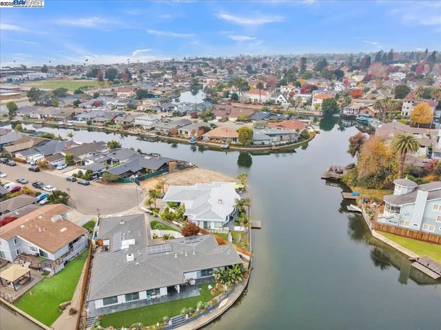 $748,000 | 641 Sandalwood Isle, Alameda, CA 94501