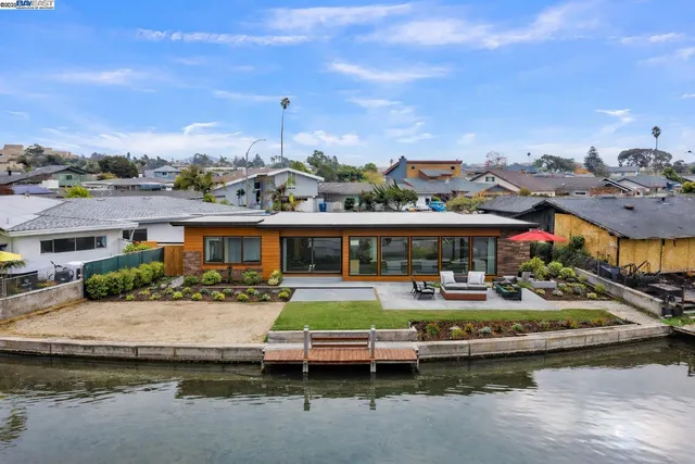 $748,000 | 641 Sandalwood Isle, Alameda, CA 94501