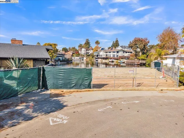 $748,000 | 641 Sandalwood Isle, Alameda, CA 94501