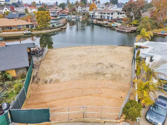 $748,000 | 641 Sandalwood Isle, Alameda, CA 94501