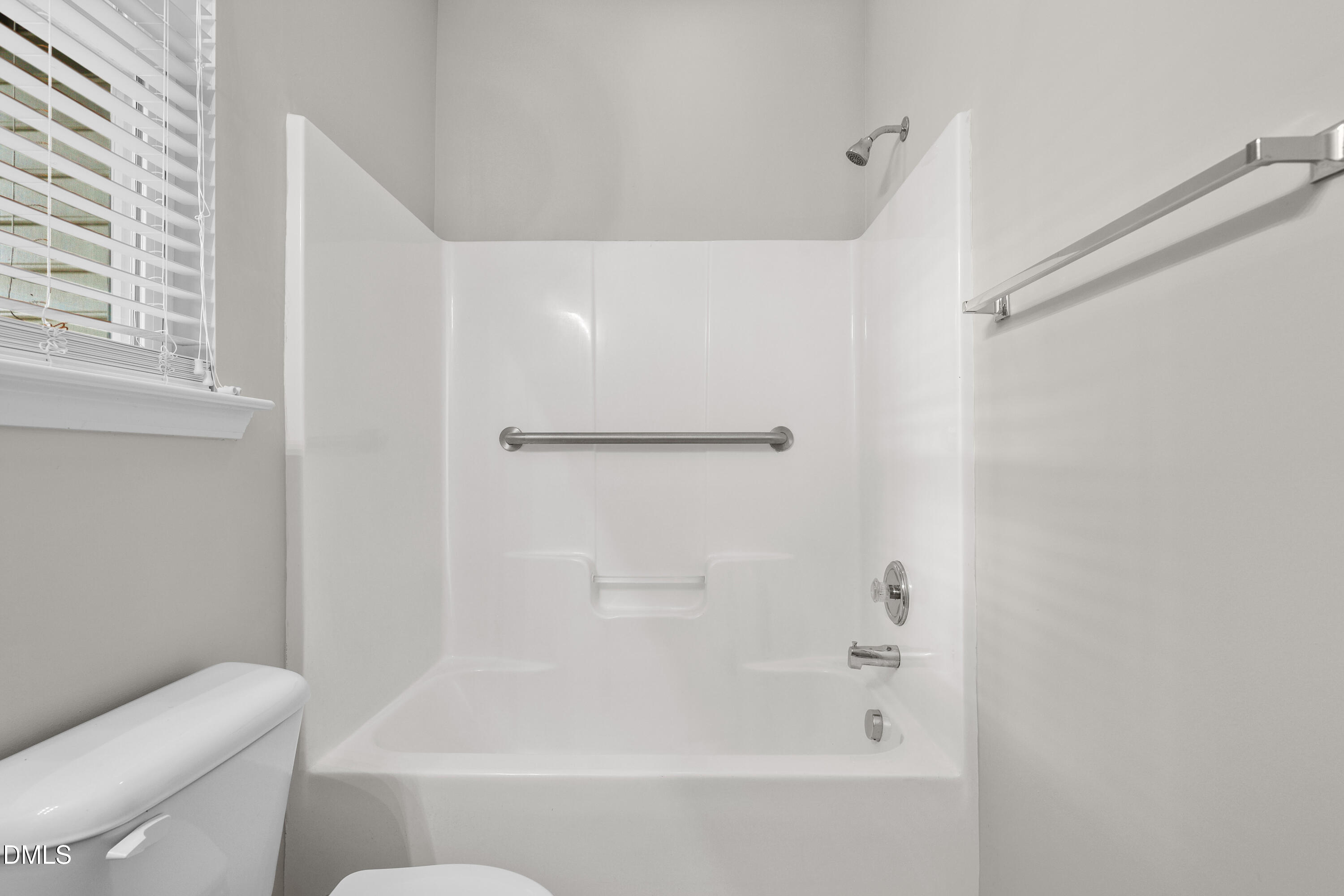 5813 Cameo Glass Way Raleigh, NC 27612 - Photo 7 of 40 8