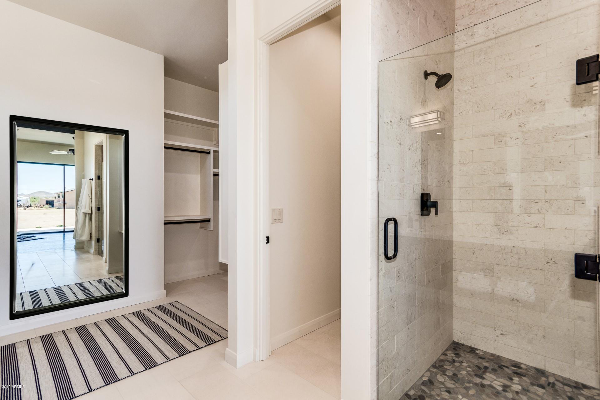 1045 East Joy Ranch Road Phoenix, AZ 85086 - Photo 24 of 39 MASTER BATH & WALK-IN SHOWER