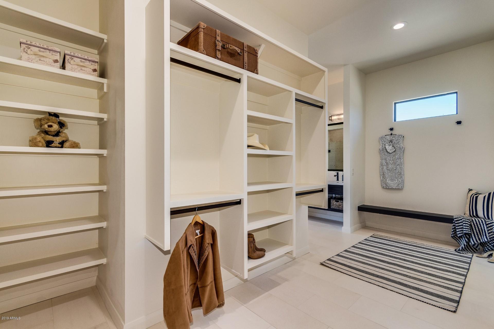 1045 East Joy Ranch Road Phoenix, AZ 85086 - Photo 25 of 39 MASTER CLOSET
