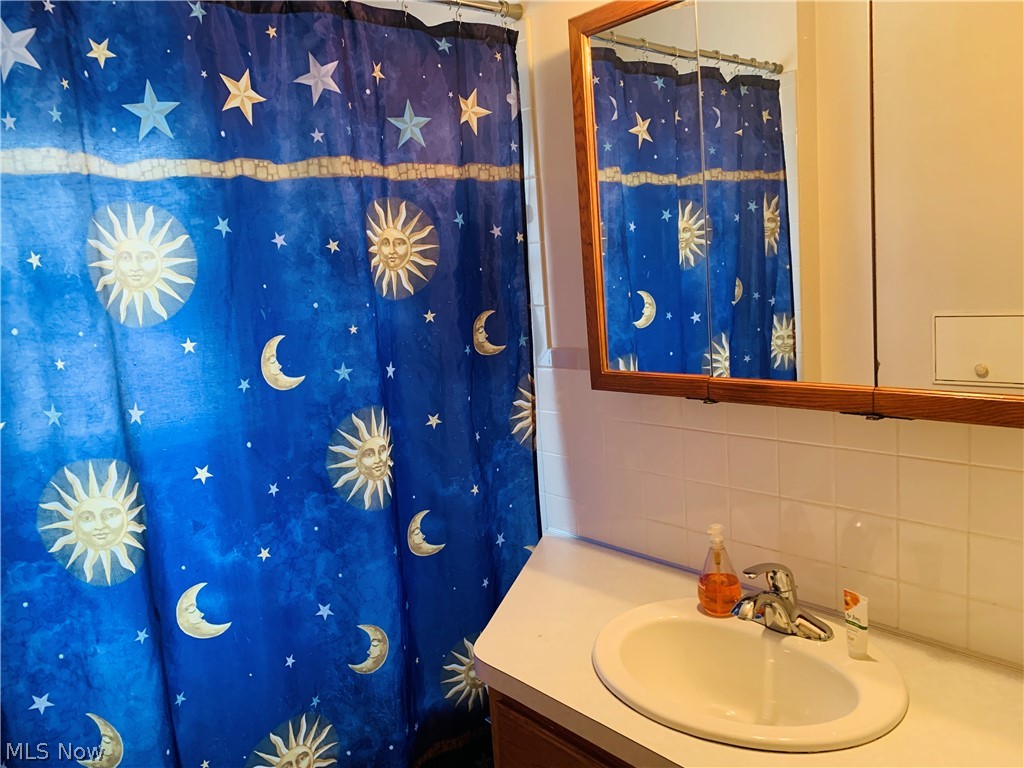 560 Lansing Road Akron, OH 44312 - Photo 15 of 22
