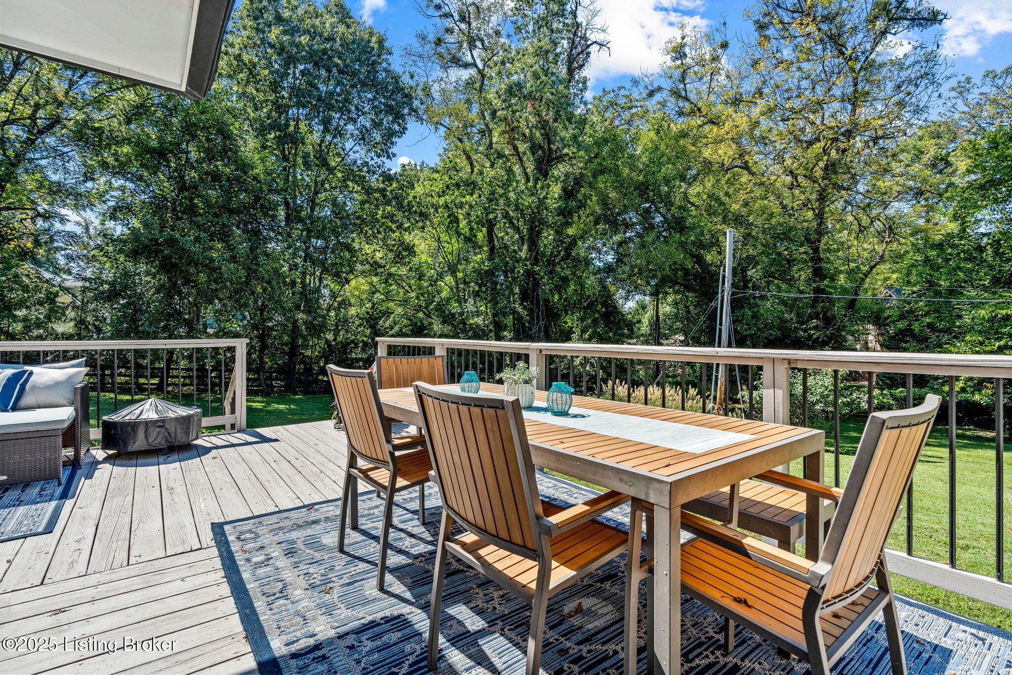 12306 Mistletoe Road Anchorage, KY 40223 - Photo 76 of 90 Exterior (17 of 19)