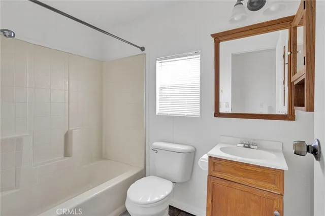 $84,900 | 16473 Green Tree Boulevard, Unit 21, Victorville, CA 92395