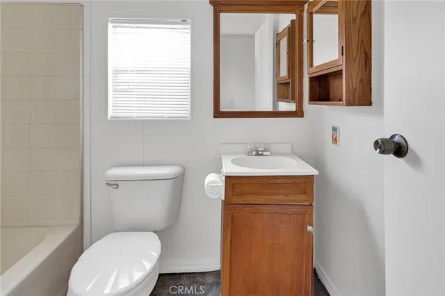 $84,900 | 16473 Green Tree Boulevard, Unit 21, Victorville, CA 92395