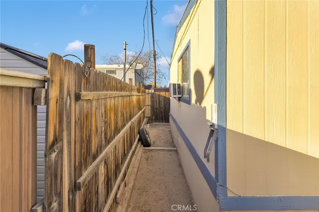 $84,900 | 16473 Green Tree Boulevard, Unit 21, Victorville, CA 92395