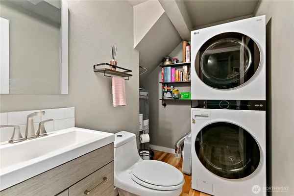 $325,000 | 14518 West Thorne Lane Southwest, Lakewood, WA 98498