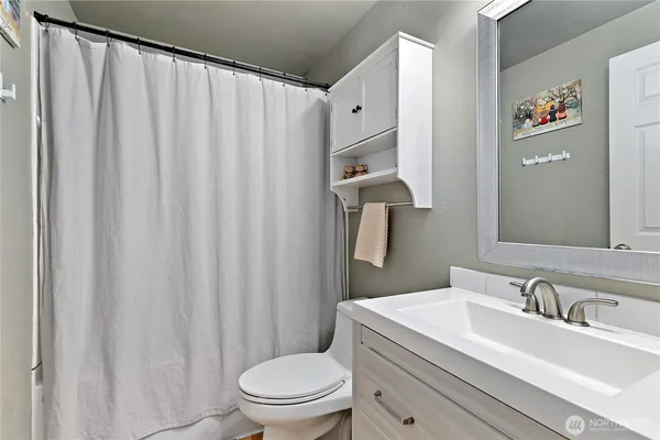 $325,000 | 14518 West Thorne Lane Southwest, Lakewood, WA 98498