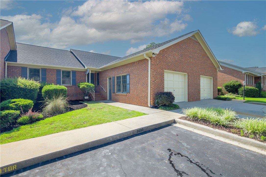 2030 Cardinal Park Drive Anderson, SC 29621 - Photo 2 of 30 Gallery Image 2