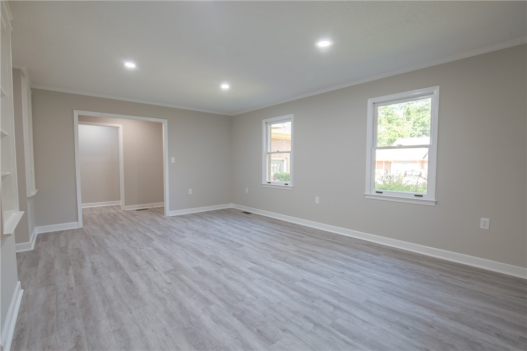 2030 Cardinal Park Drive Anderson, SC 29621 - Photo 6 of 30 Gallery Image 6