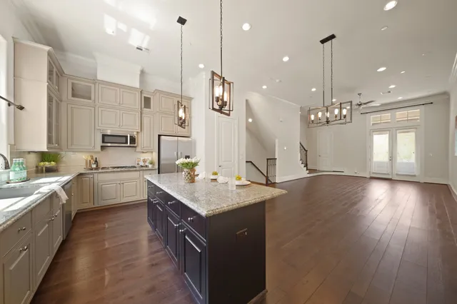 $539,900 | 1317 Roy Street, Houston, TX 77007