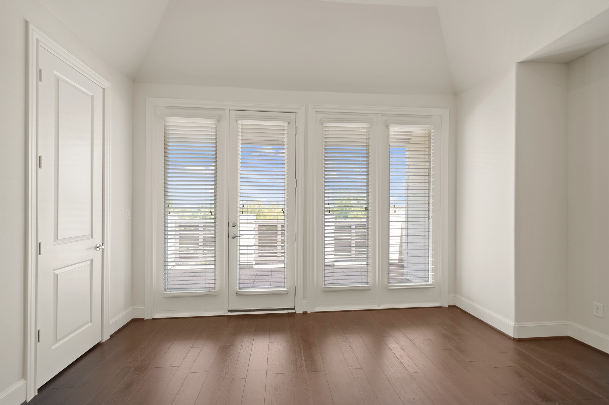 1317 Roy Street Houston, TX 77007 - Photo 35 of 50 The 8-foot tall French doors allow plenty of natural light into the gameroom.