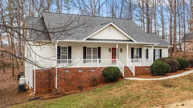 $2,400 | 7707 Foxhaven Court, Greensboro, NC 27455