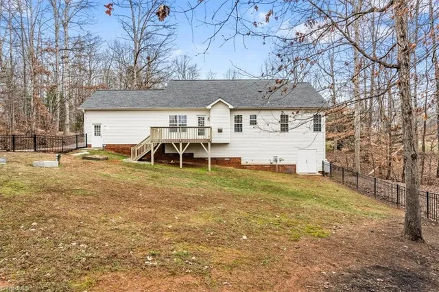 $2,400 | 7707 Foxhaven Court, Greensboro, NC 27455