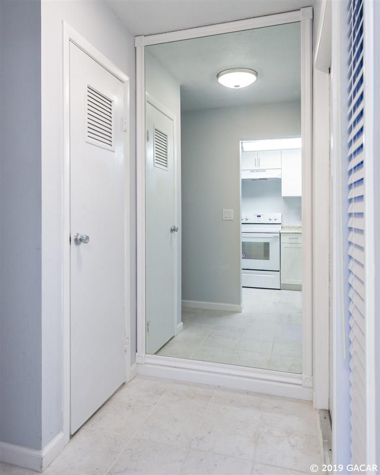 611 Southwest 75th Street Gainesville, FL 32607 - Photo 5 of 26