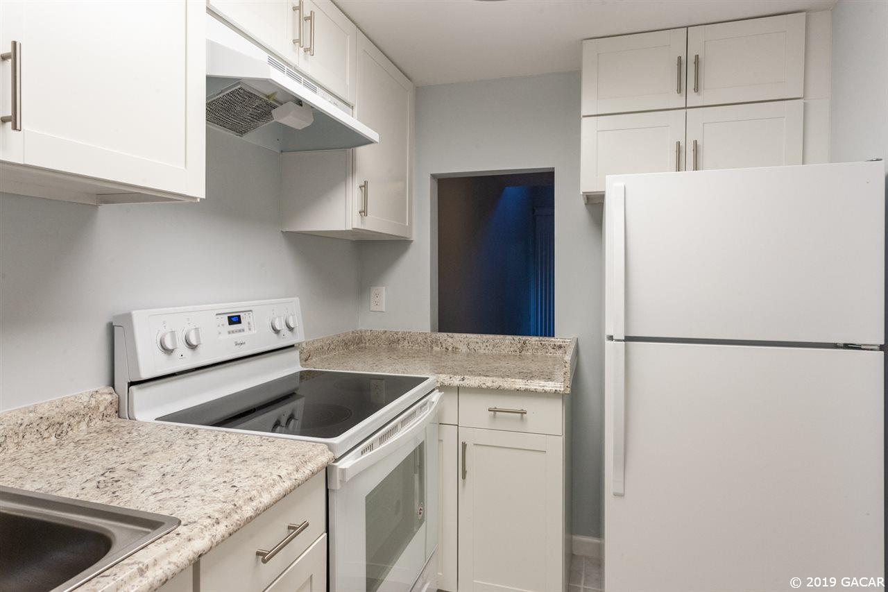 611 Southwest 75th Street Gainesville, FL 32607 - Photo 9 of 26