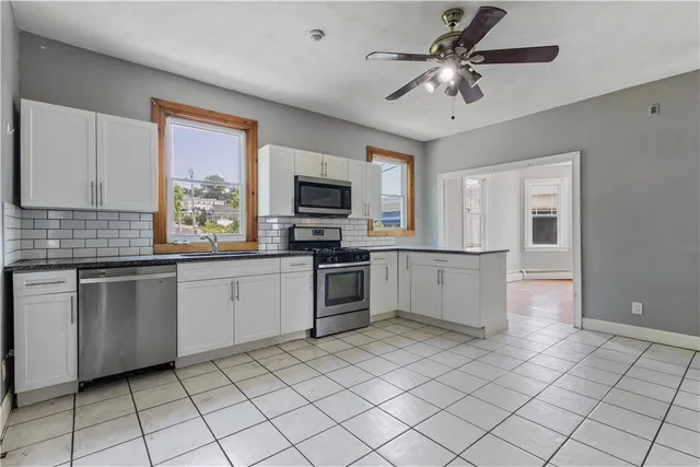 $2,000 | 11 Roosevelt Street, Unit 1, North Providence, RI 02904