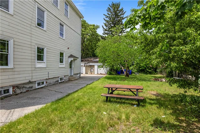 $2,000 | 11 Roosevelt Street, Unit 1, North Providence, RI 02904