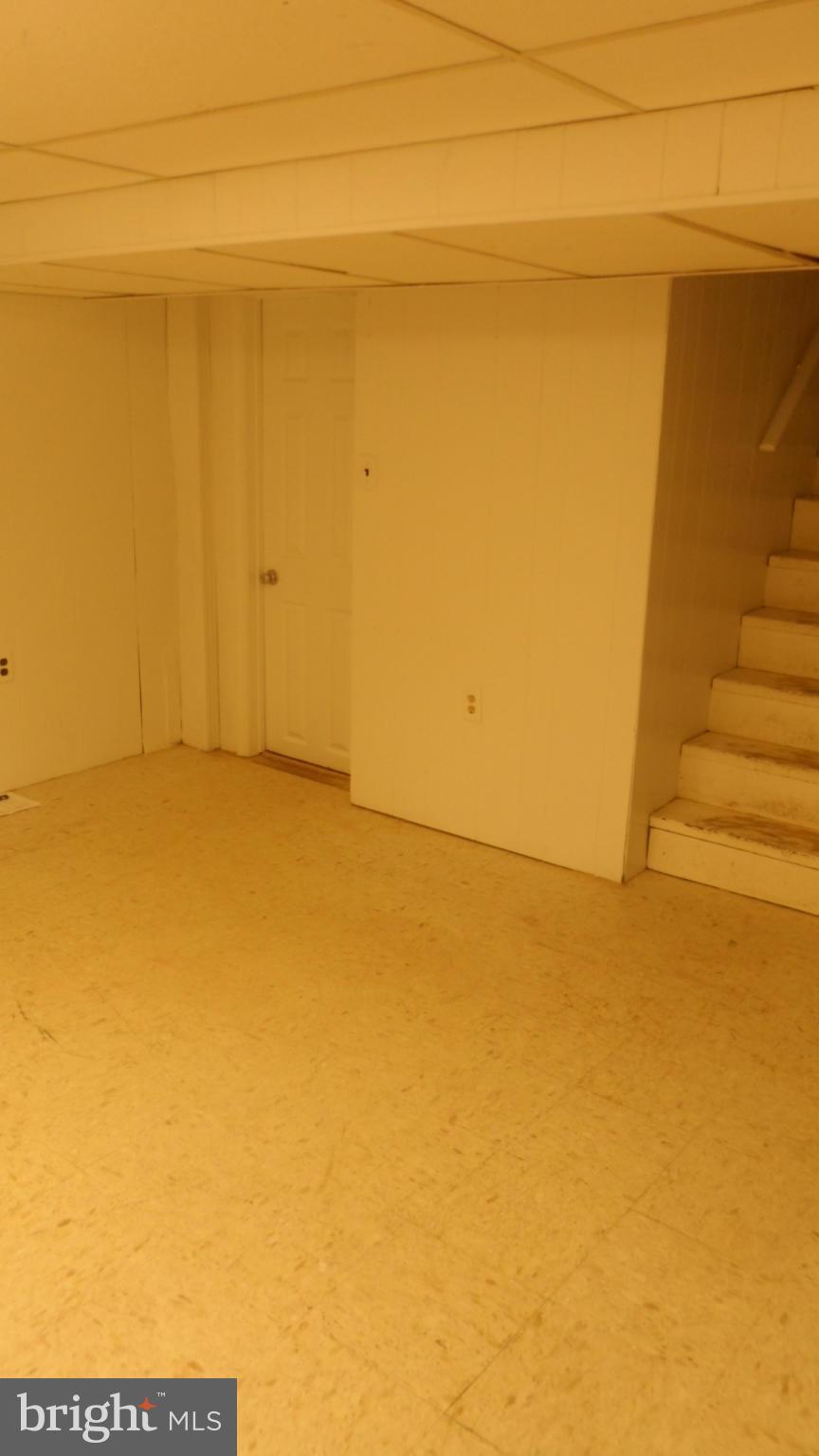6000 Craig Street Springfield, VA 22150 - Photo 3 of 27 Family Room