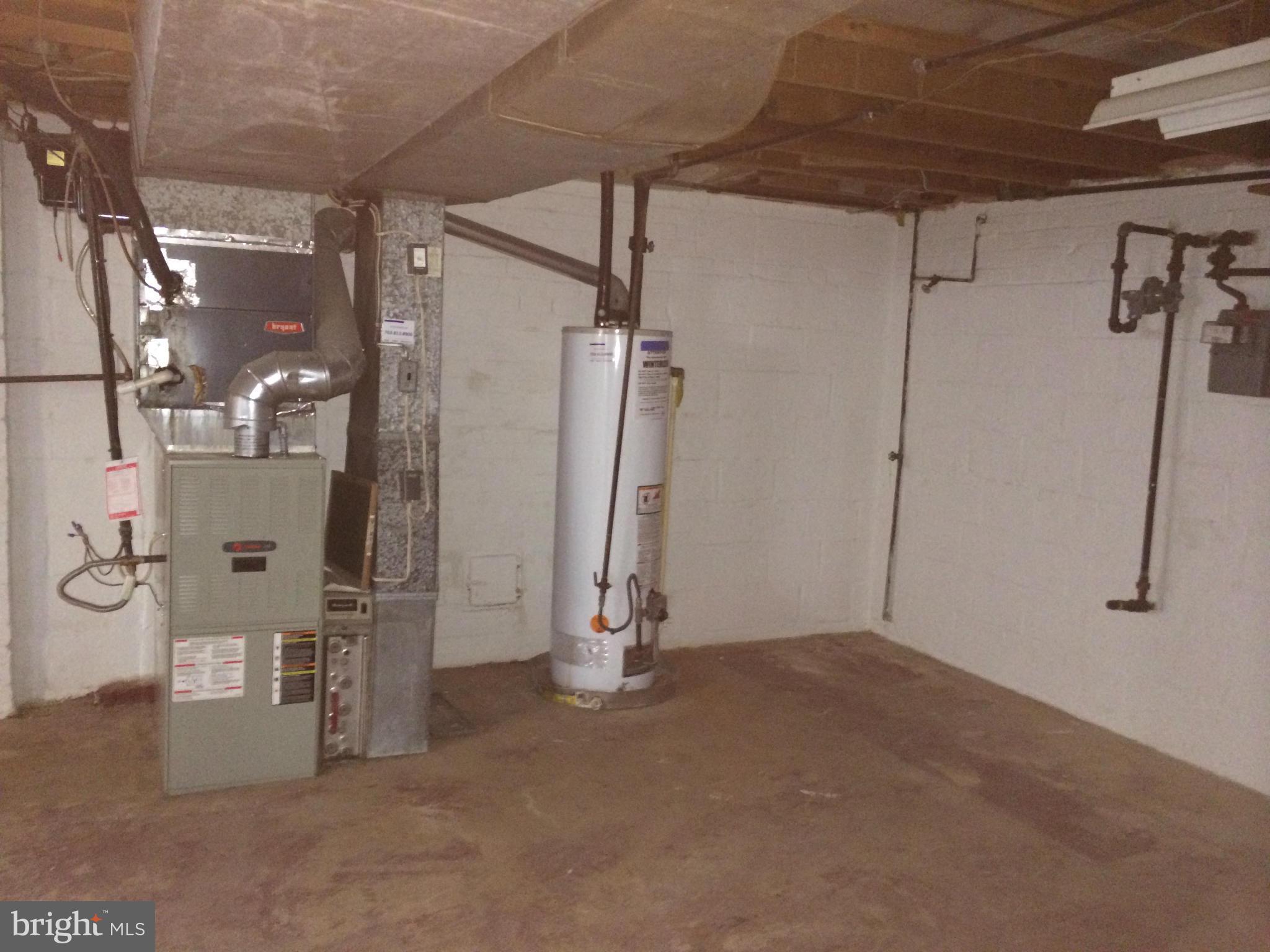 6000 Craig Street Springfield, VA 22150 - Photo 21 of 27 Interior (General)